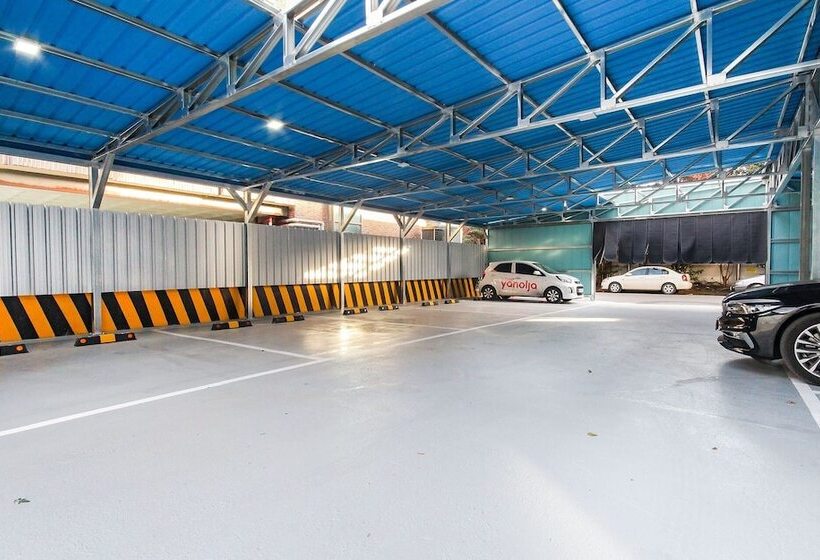 Мотель Jinju Hotel Daom