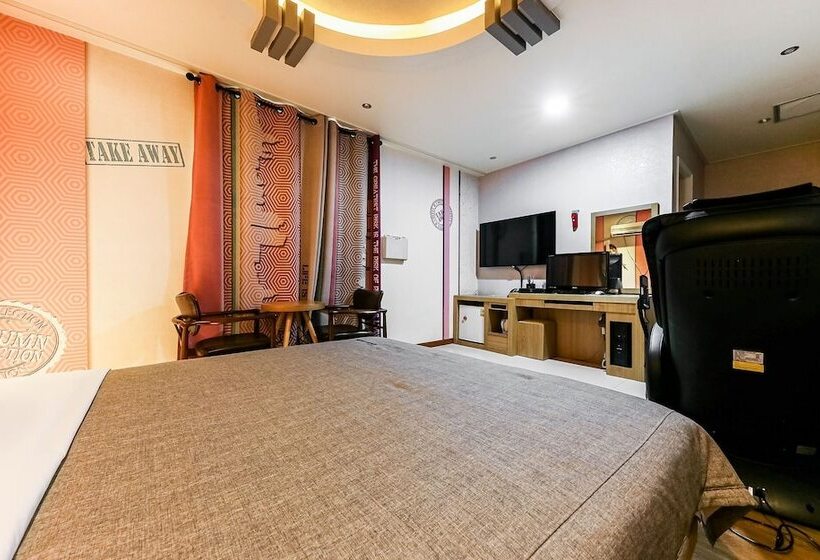 Motel Kyeryong Opera