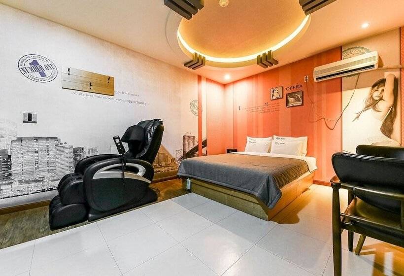 Motel Kyeryong Opera