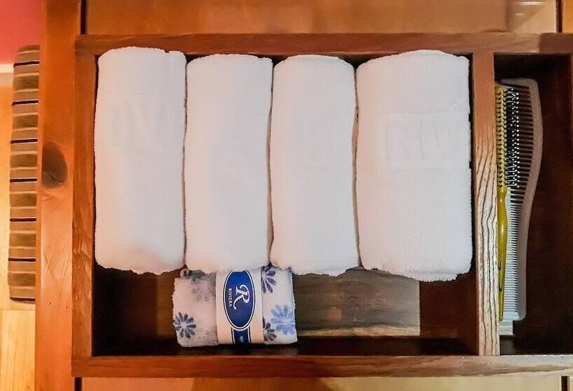 汽车旅馆  Muju Rivera