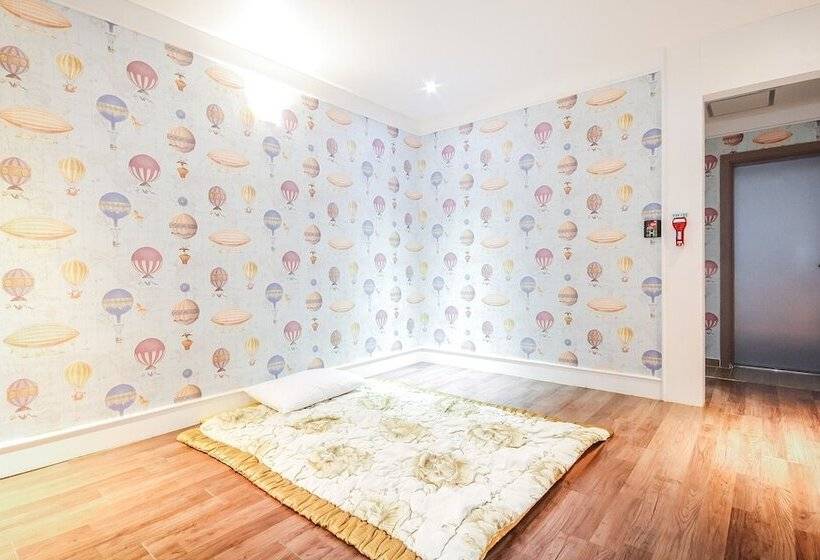 汽车旅馆  Muju Rivera