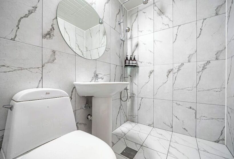 汽车旅馆  Naju Show