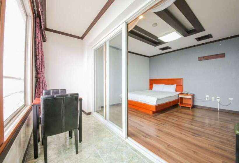 מוטל Namhae Castle