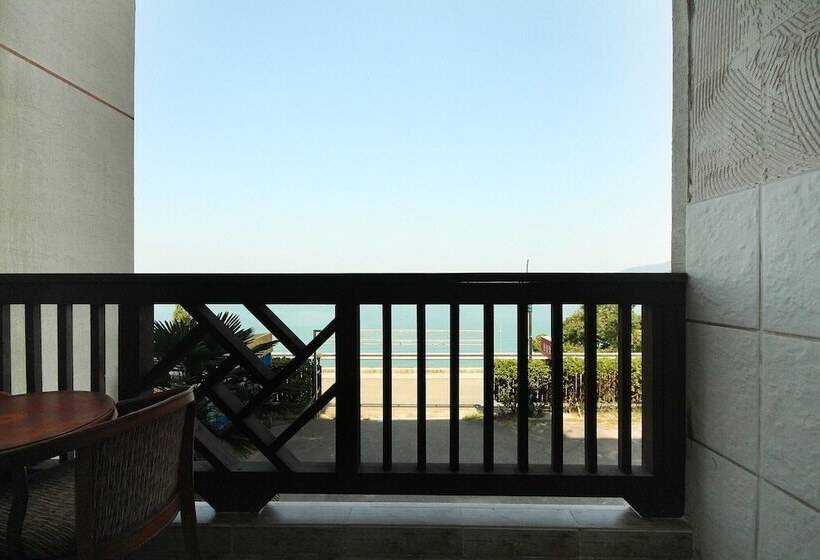 فندق على الطريق Namhae Mont Blanc Beach