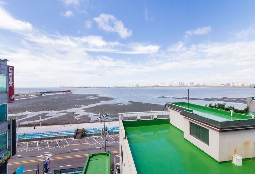 Motel Oido Red Lighthouse Tourist