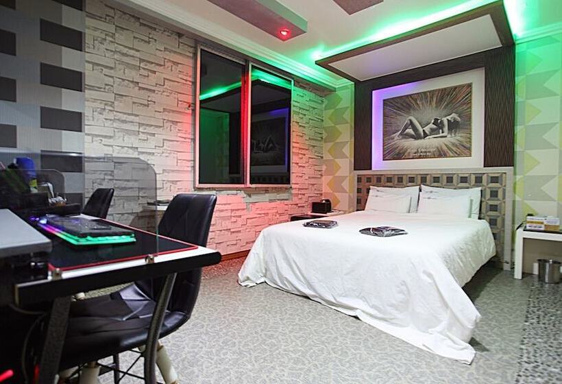 מוטל Osan Stay25