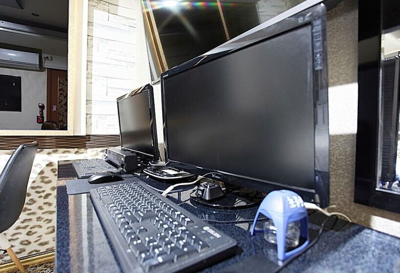 מוטל Osan Stay25