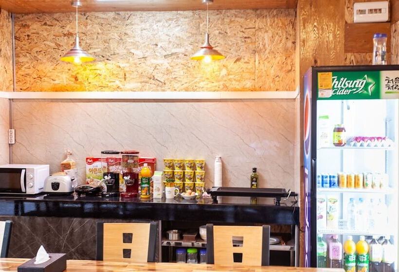 فندق على الطريق Secret Hotel Paju