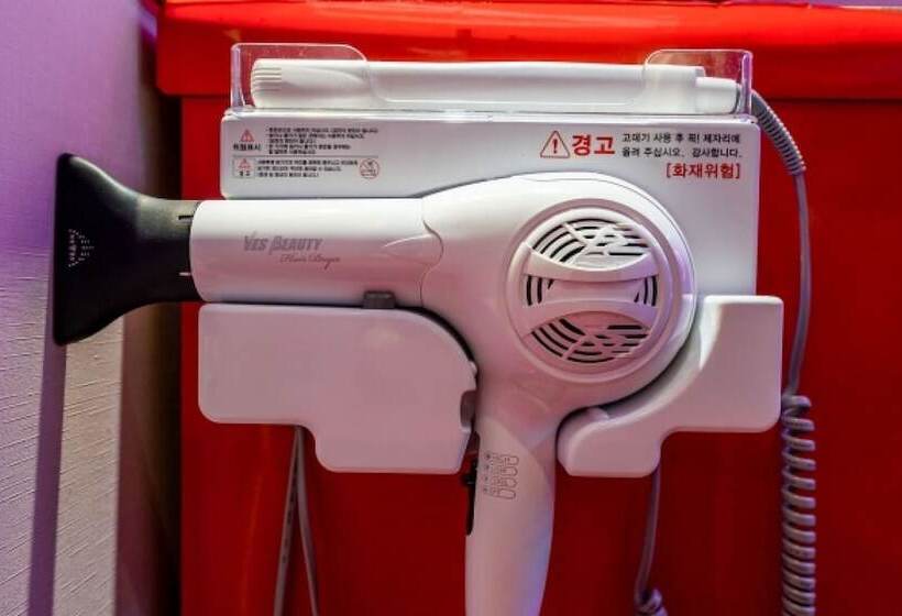 مُتل Pocheon Social