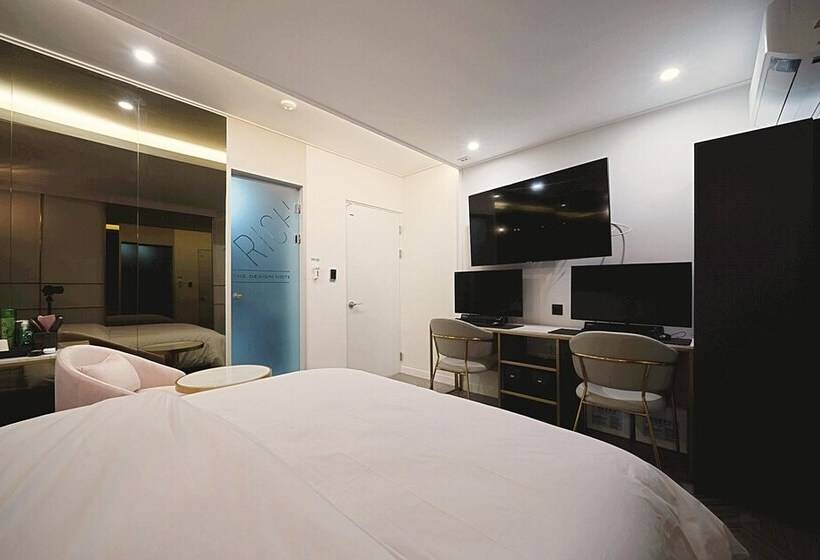 Motel Pohang Daejam Dong Rich