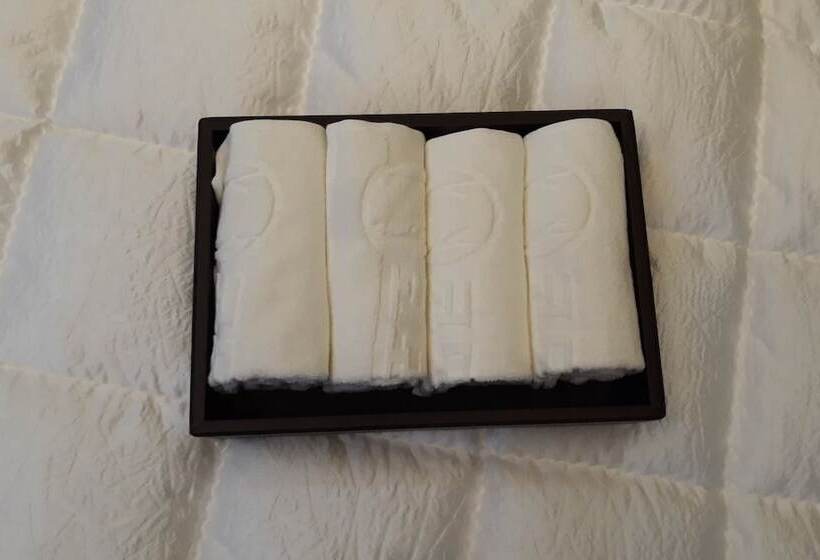 モーテル Sacheon Commodore