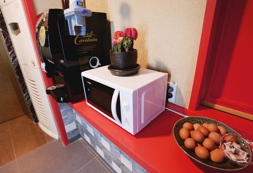 מוטל Sanbon Geureoni