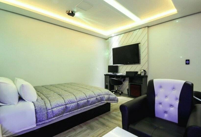 汽车旅馆  Sancheong Hyu And Joy