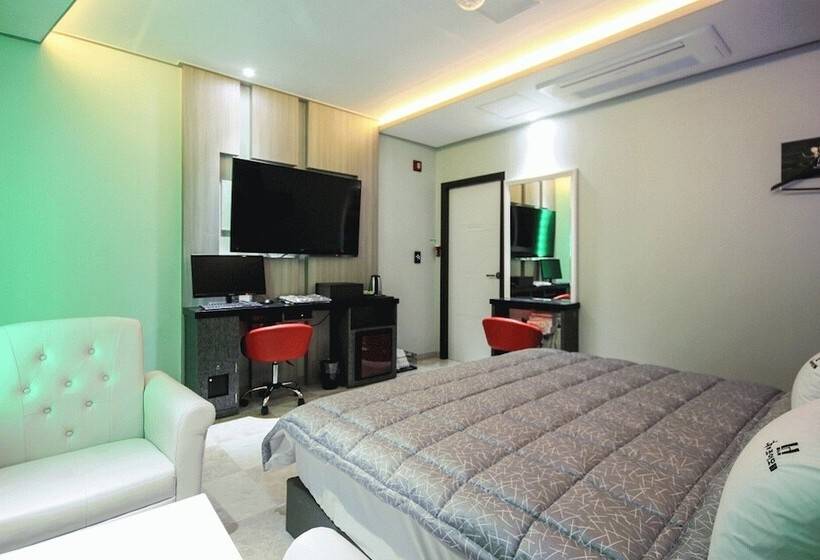 汽车旅馆  Sancheong Hyu And Joy