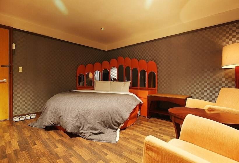 Мотель Seosan Jamjari