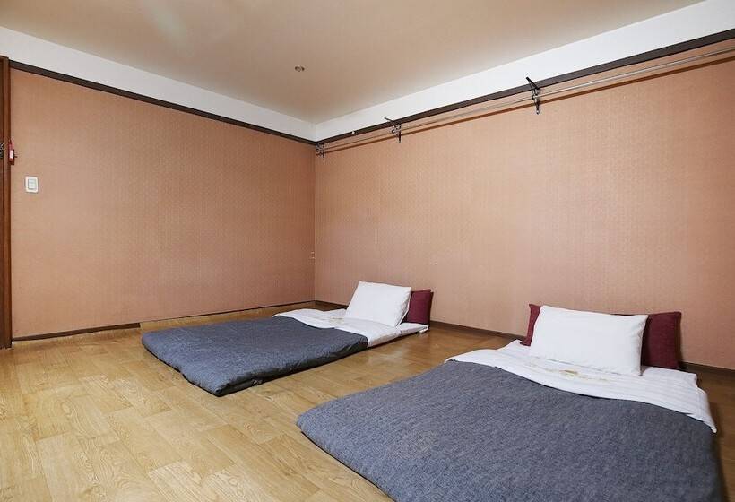 Мотель Seosan Jamjari