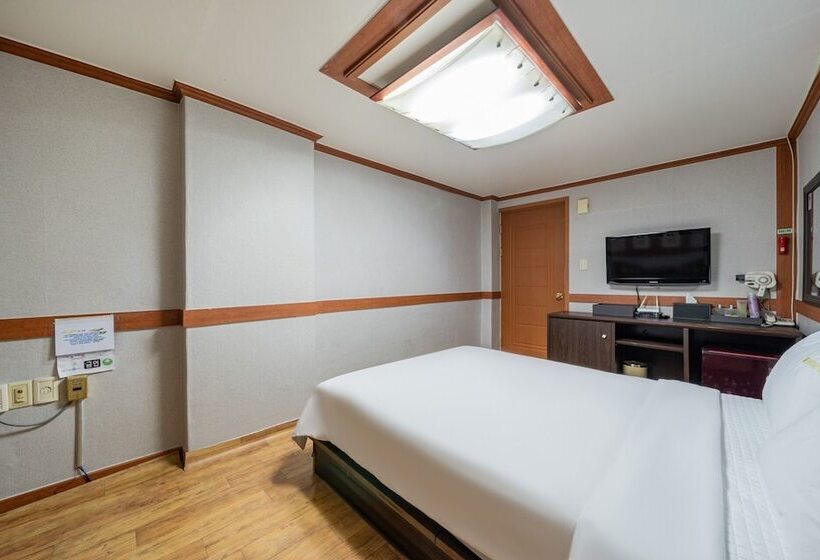 فندق على الطريق Sokcho Mirage