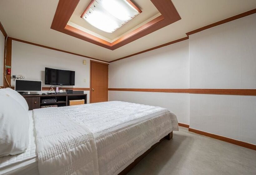 فندق على الطريق Sokcho Mirage