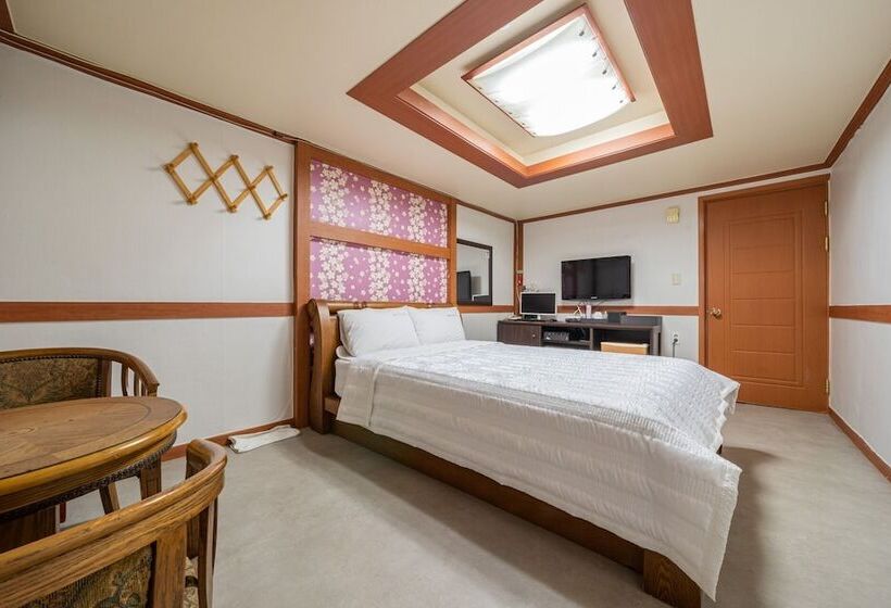 فندق على الطريق Sokcho Mirage