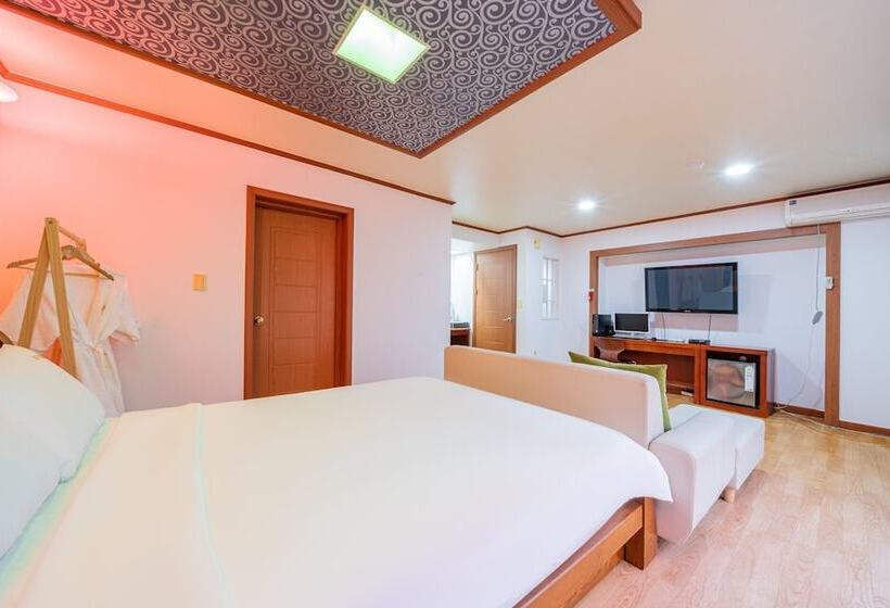 فندق على الطريق Sokcho Mirage