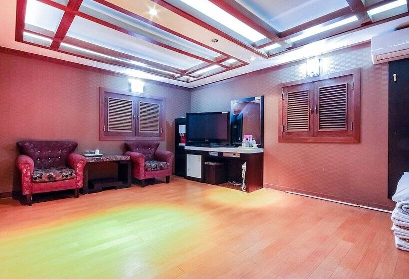 Мотель Suncheon Hotel Bao