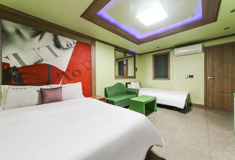 Motel Tongyeong Hangnamdong Theme