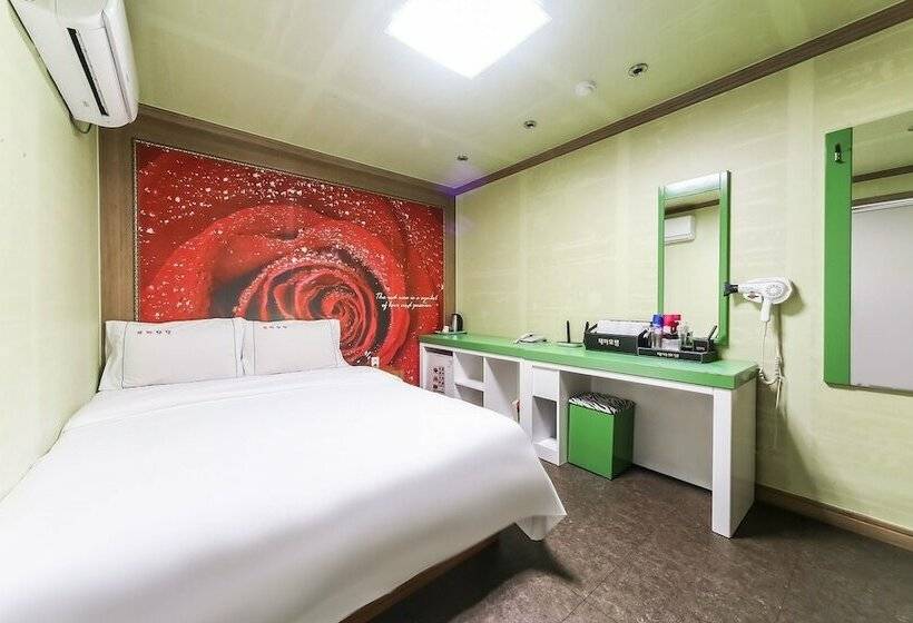 Motel Tongyeong Hangnamdong Theme