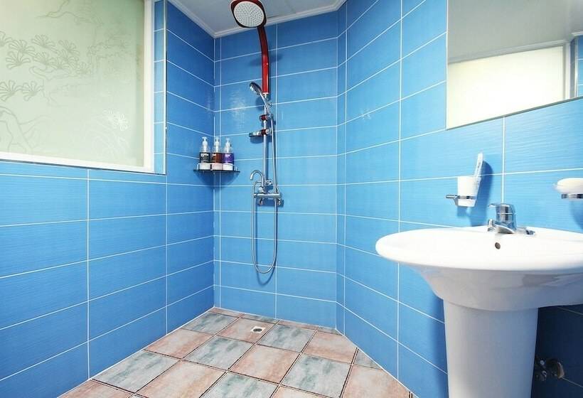 Motel Tongyeong Hangnamdong Theme