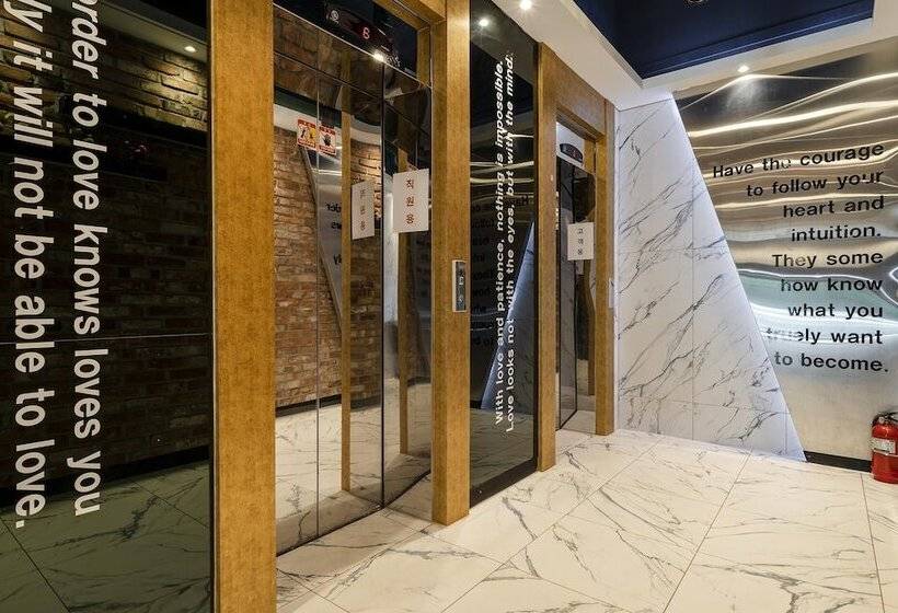 汽车旅馆  Tongyeong Hotel Opera