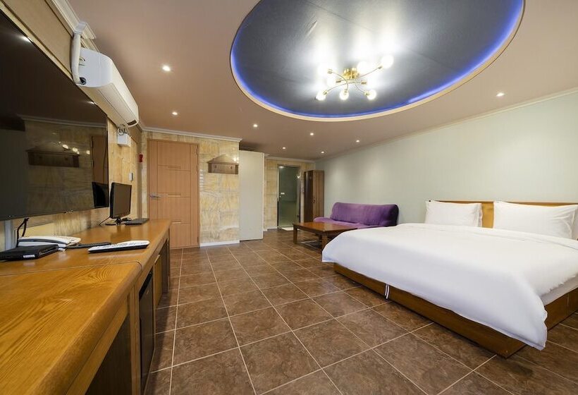 モーテル Tongyeong Hotel Opera