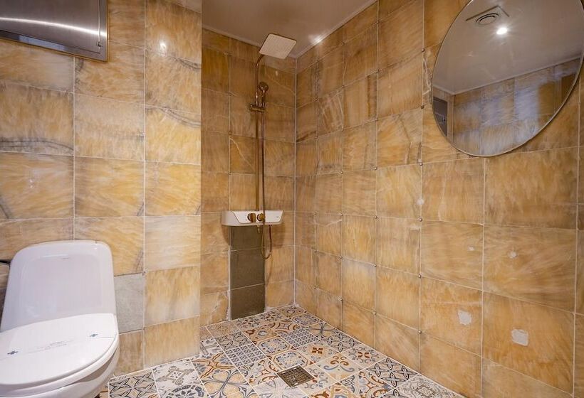 汽车旅馆  Tongyeong Hotel Opera