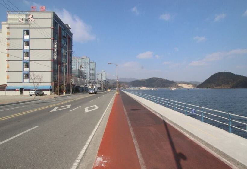 فندق على الطريق Tongyeong Hotel Saizone