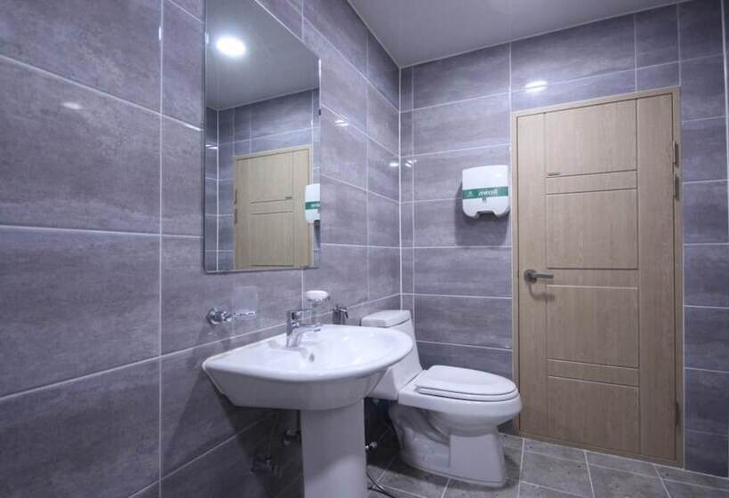 מוטל Uljin Woojin Park