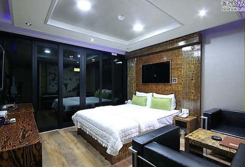 モーテル Uljin Yes