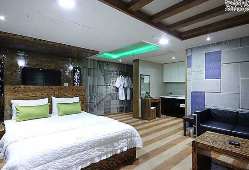 モーテル Uljin Yes