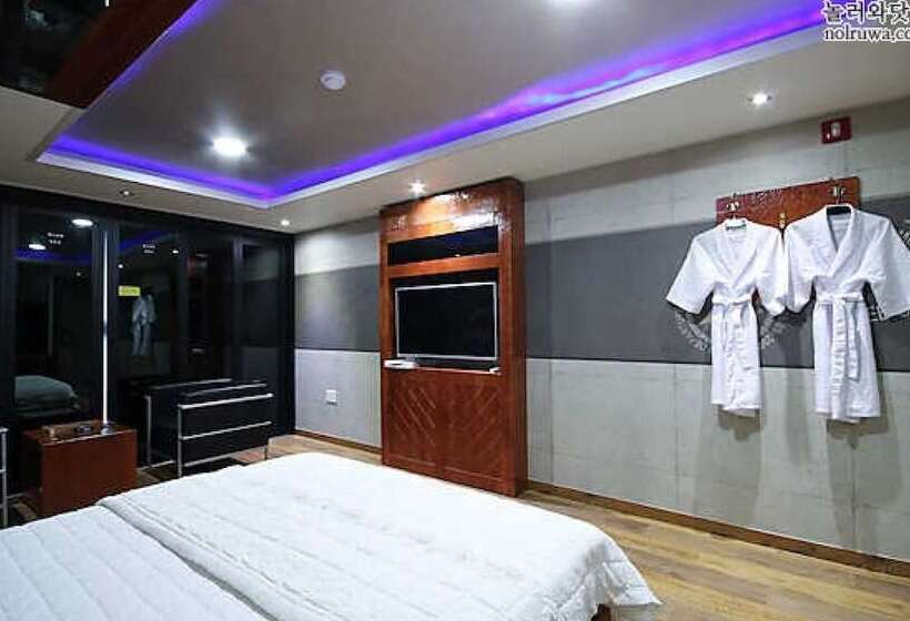 モーテル Uljin Yes