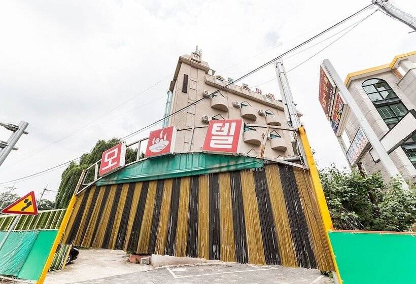 Motel Yangpyeong Rose Park