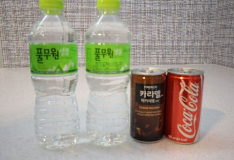 فندق على الطريق Yeongduk Six