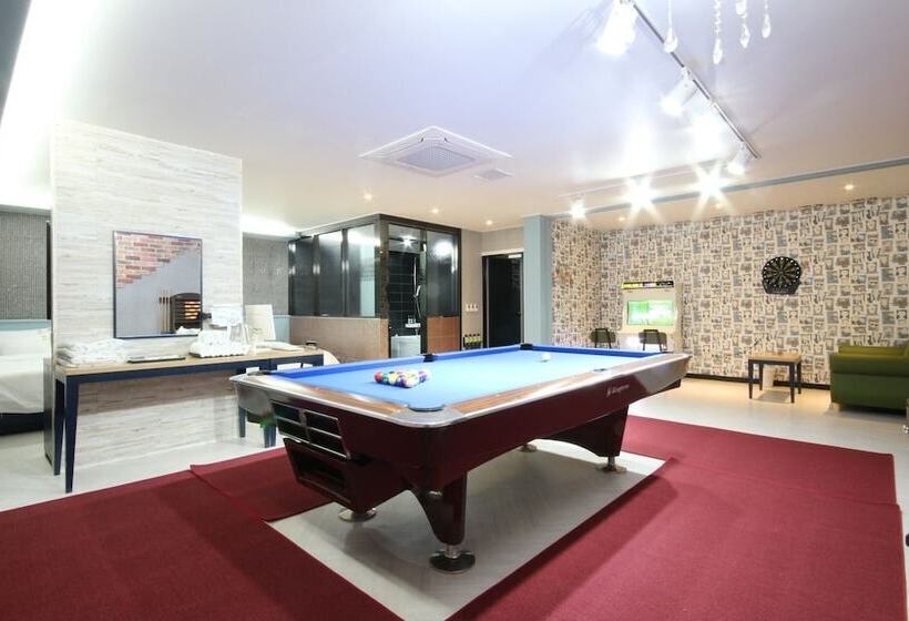 汽车旅馆  Yeongduk Six