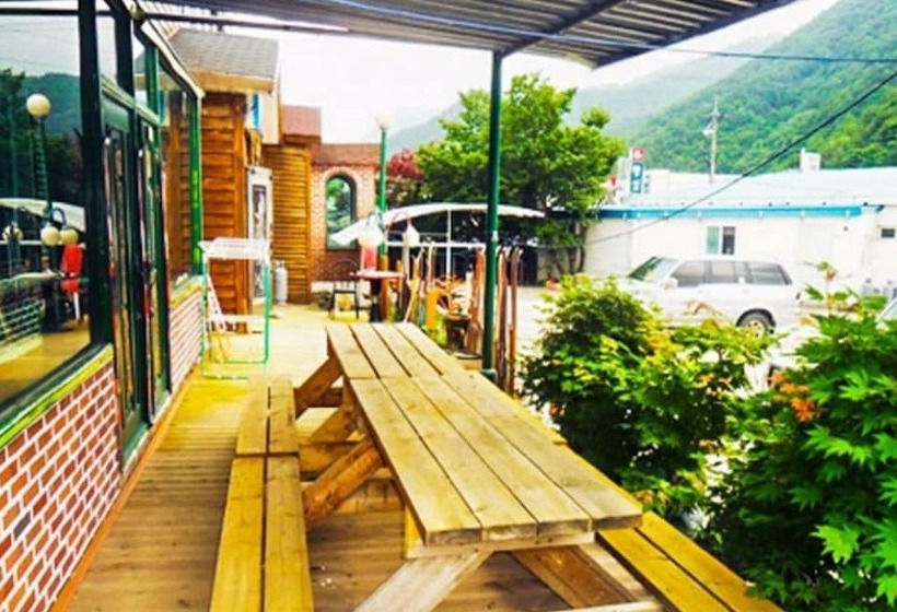 Muju Shinsegae Pension