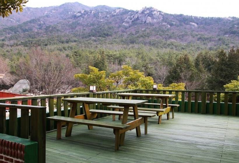 Namhae Geumsan Ianjae Pension