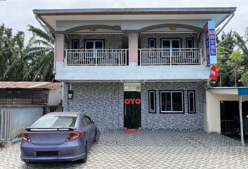 Oyo 90205 Bayu Sintok Motel