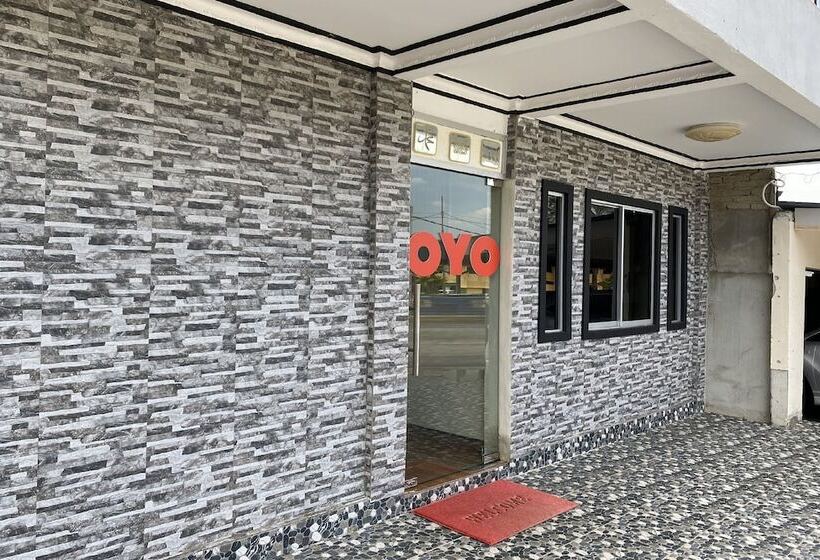 Oyo 90205 Bayu Sintok Motel
