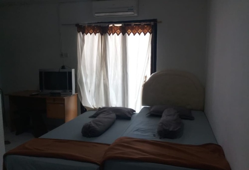 Пансион Rahayu Bromo 2 Cottage