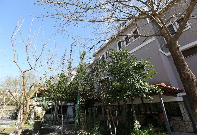 Пансион The River