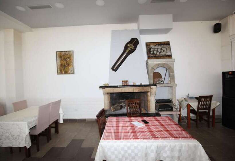 Пансион The River