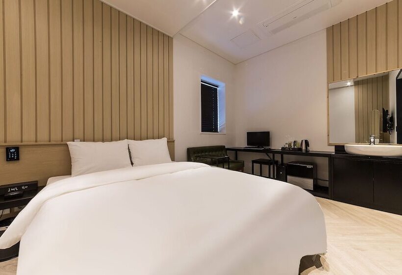 Pocheon Reading You Self Checkin Motel