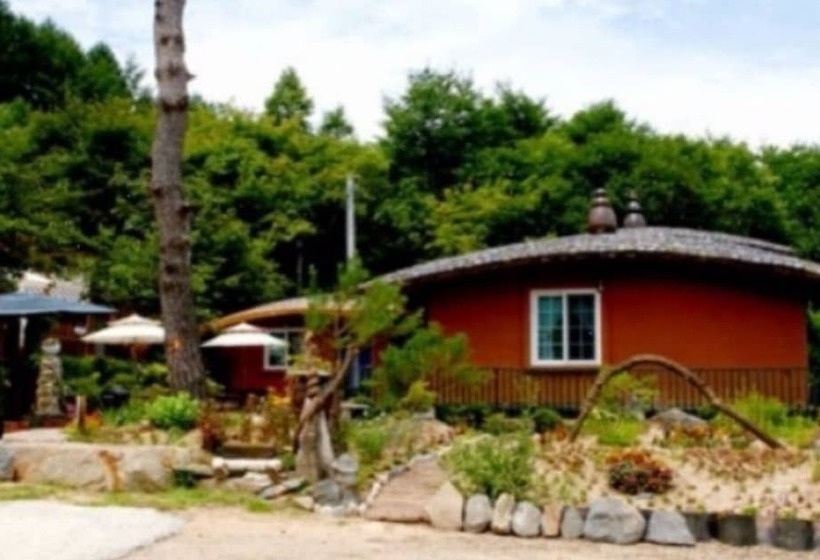 Pyeongchang Byeolbitsanyang Pension