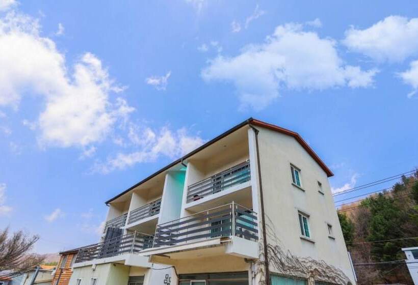 Pyeongchang White Castle Pension