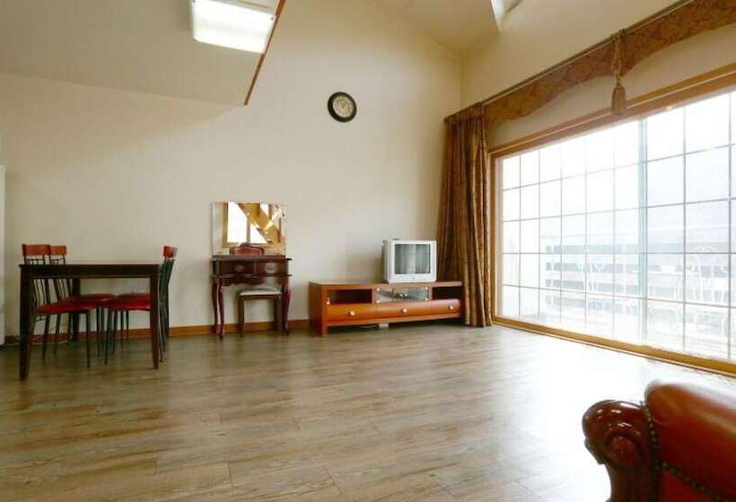 Pyeongchang White Castle Pension